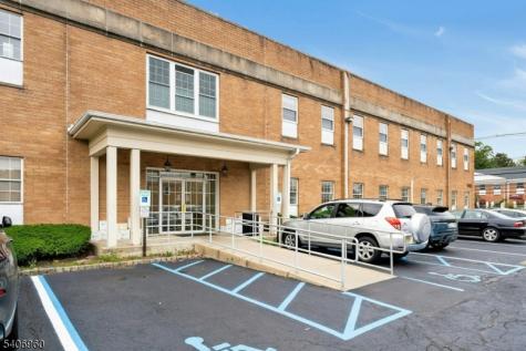 1033 Clifton Avenue Clifton NJ 07013