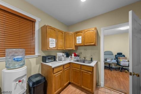 47 Park Avenue West Orange NJ 07052