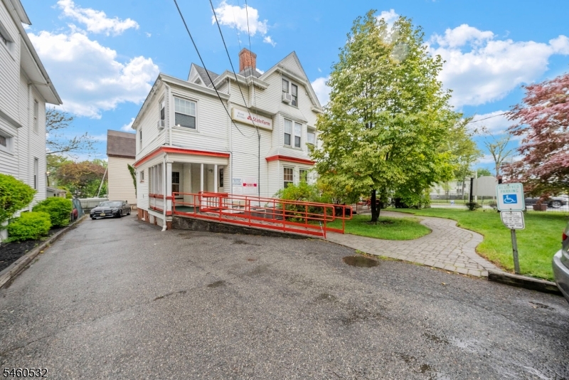47 Park Avenue West Orange NJ 07052