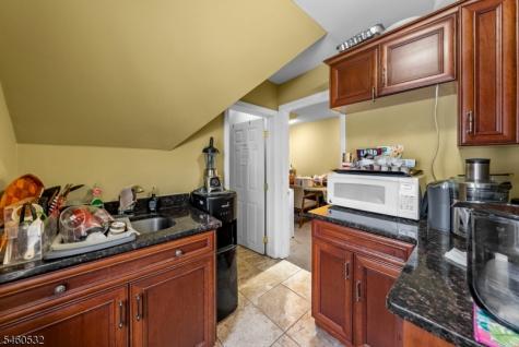 47 Park Avenue West Orange NJ 07052