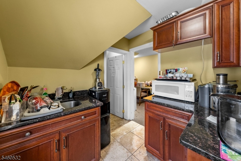 47 Park Avenue West Orange NJ 07052