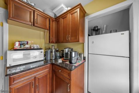 47 Park Avenue West Orange NJ 07052