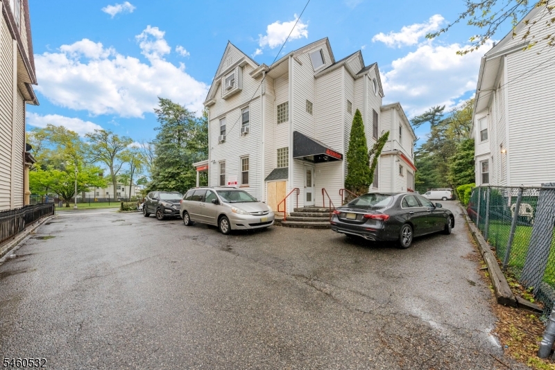 47 Park Avenue West Orange NJ 07052