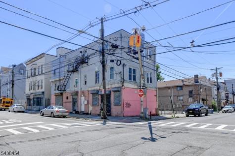 122 16TH Avenue Paterson NJ 07501