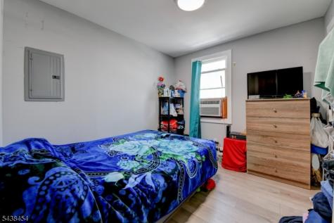122 16TH Avenue Paterson NJ 07501