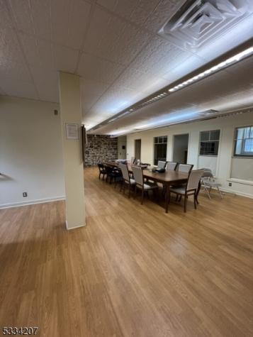228 County Road 517 Tewksbury NJ 07830