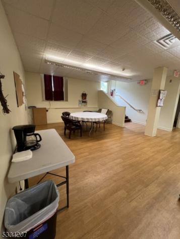 228 County Road 517 Tewksbury NJ 07830