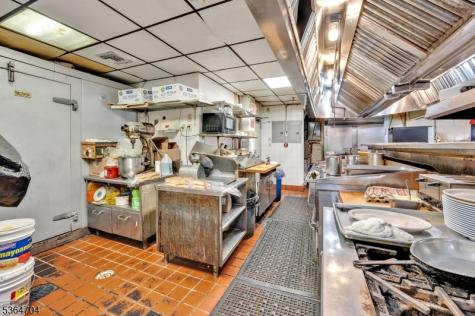 864 Us Highway 22 North Plainfield NJ 07060