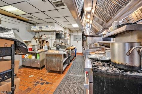 864 Us Highway 22 North Plainfield NJ 07060