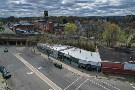 119 Ampere Parkway East Orange NJ 07017