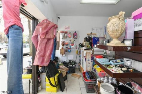 119 Ampere Parkway East Orange NJ 07017