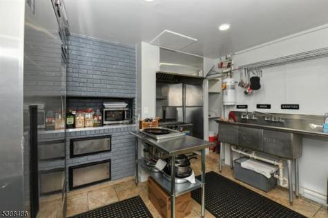 119 Ampere Parkway East Orange NJ 07017