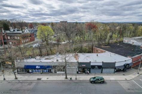119 Ampere Parkway East Orange NJ 07017
