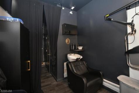 119 Ampere Parkway East Orange NJ 07017