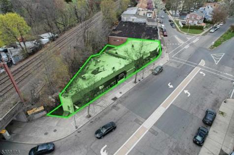 119 Ampere Parkway East Orange NJ 07017