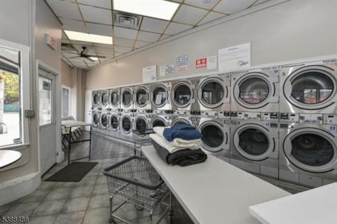 119 Ampere Parkway East Orange NJ 07017