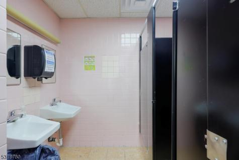 110 S Grove Street East Orange NJ 07018