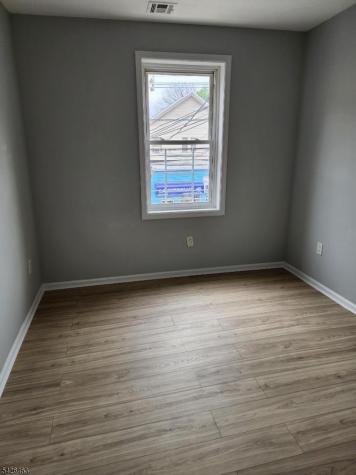 62 3RD Street Elizabeth NJ 07206