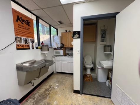 1375 State Route 23 Butler NJ 07405