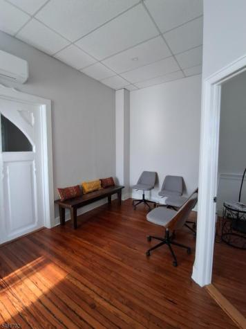 89 Main Street Lebanon NJ 08833