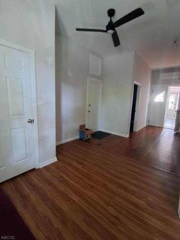 89 Main Street Lebanon NJ 08833