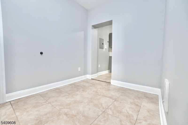 351 Mulberry Street Newark NJ 07102