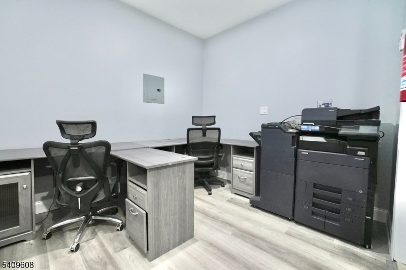 351 Mulberry Street Newark NJ 07102