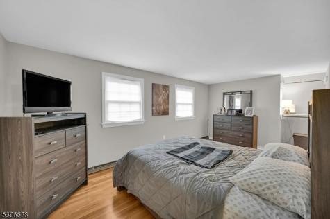 857 Pompton Avenue Cedar Grove NJ 07009