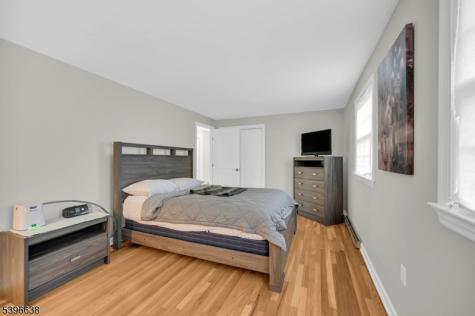 857 Pompton Avenue Cedar Grove NJ 07009