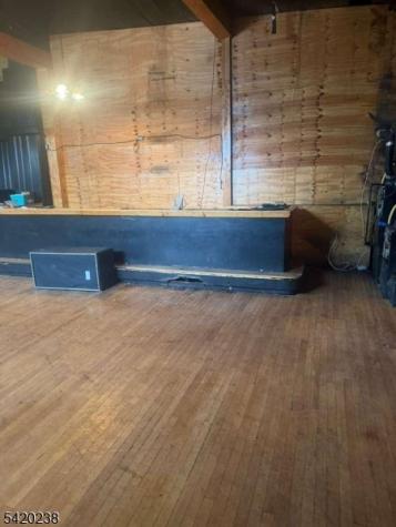 474 15TH Avenue Newark NJ 07103