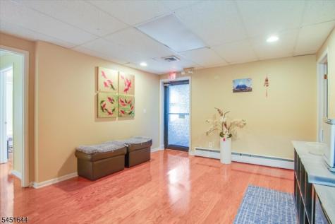 383 Northfield Avenue West Orange NJ 07052