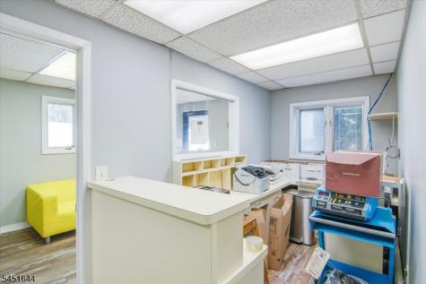 383 Northfield Avenue West Orange NJ 07052
