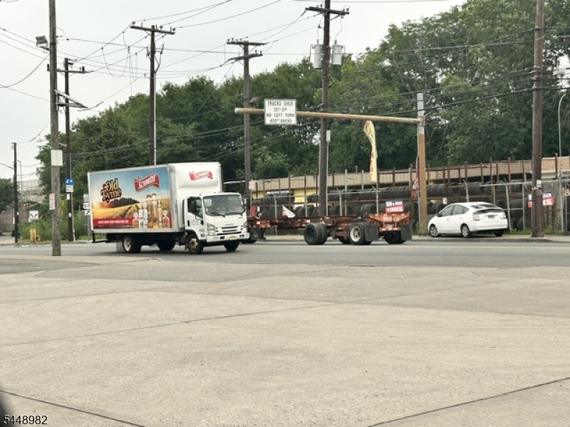 18 Stockton Street Newark NJ 07105