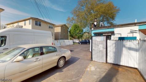 186 N Park Street East Orange NJ 07017