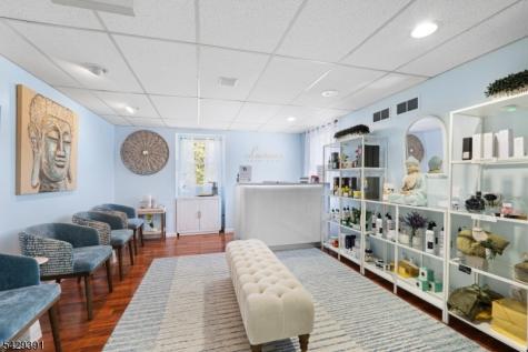 19 E Main Street Mendham NJ 07945