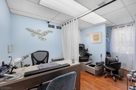 19 E Main Street Mendham NJ 07945