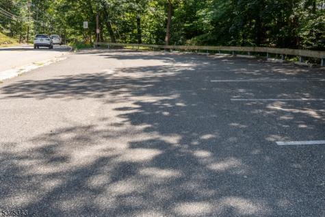 132 W Greenbrook Road North Caldwell NJ 07006