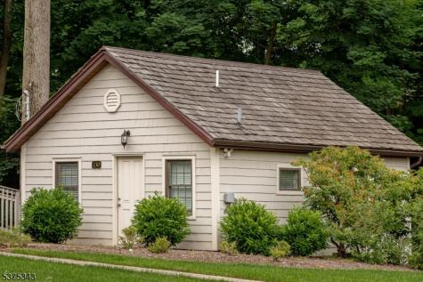 132 W Greenbrook Road North Caldwell NJ 07006