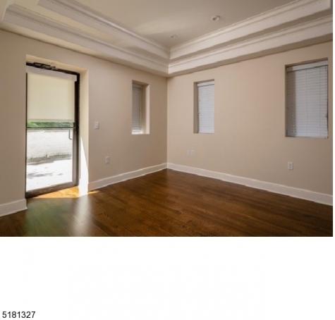 132 W Greenbrook Road North Caldwell NJ 07006