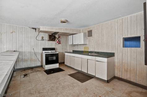 61 New Street Montclair NJ 07042