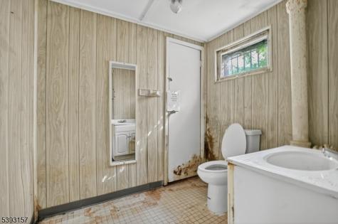 61 New Street Montclair NJ 07042