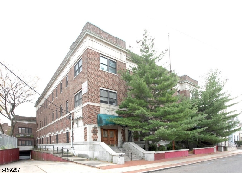 33 Morrell Street Elizabeth NJ 07201