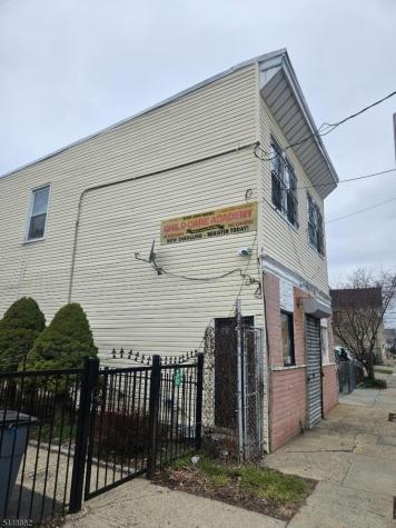 25 Jacob Street Newark NJ 07103