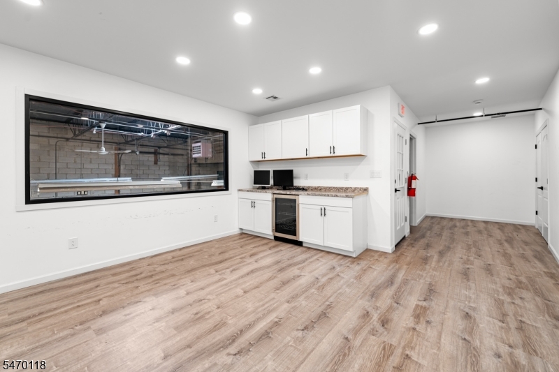 516 Bloy Street Hillside NJ 07205