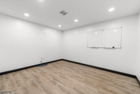 516 Bloy Street Hillside NJ 07205