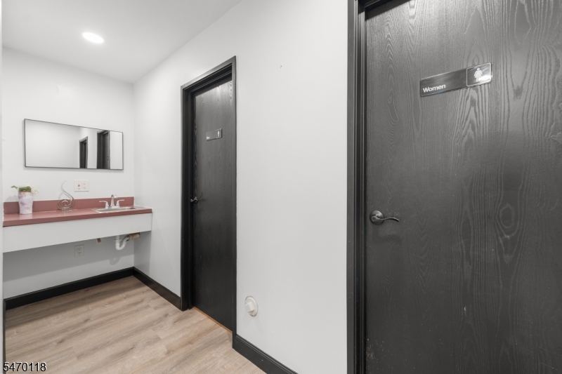 516 Bloy Street Hillside NJ 07205