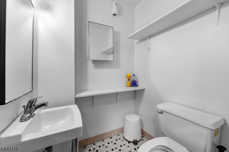 516 Bloy Street Hillside NJ 07205