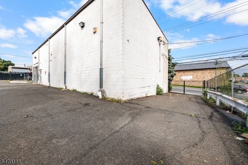 516 Bloy Street Hillside NJ 07205