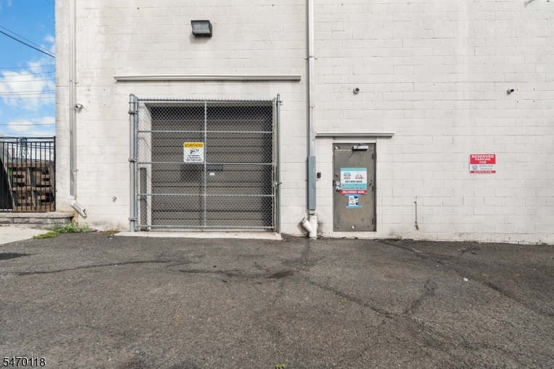 516 Bloy Street Hillside NJ 07205
