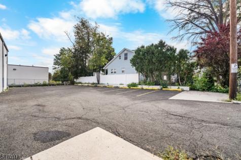 516 Bloy Street Hillside NJ 07205